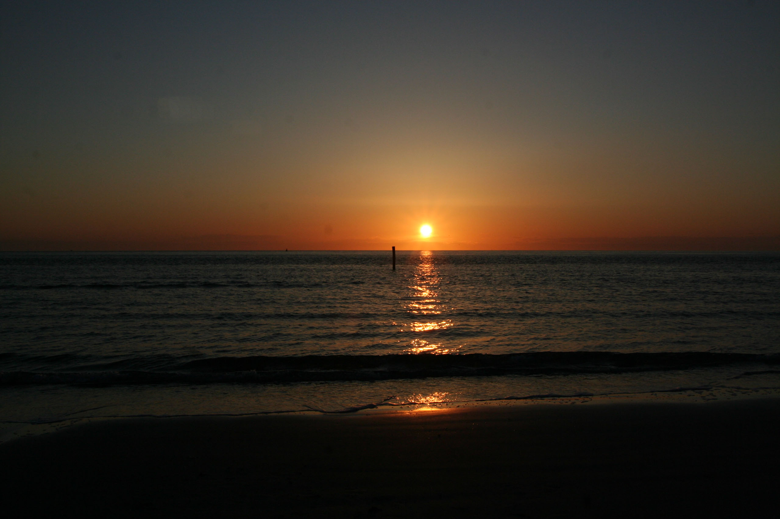 Sunset, Ameland (2009) Photo by Angela de Geest